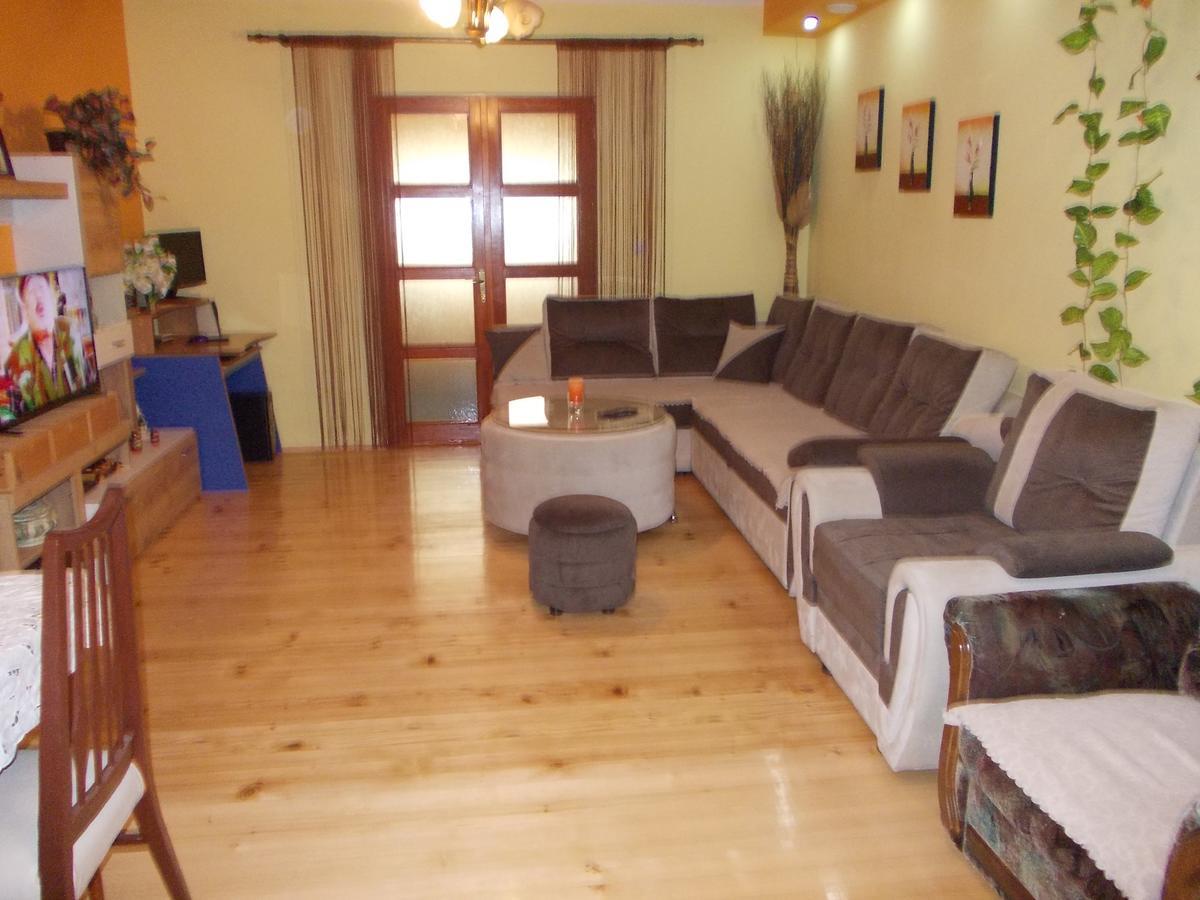 Apartment Jelaca Herceg Novi Buitenkant foto